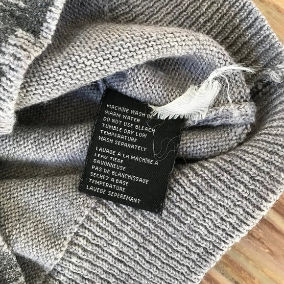 Urban Behavior Grey Plaid Check Pullover V-Neck Sweater Vest Acrylic/Wool - Picture 3 of 6